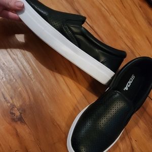Soda slip ons